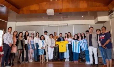 foto apertura modi.jpg