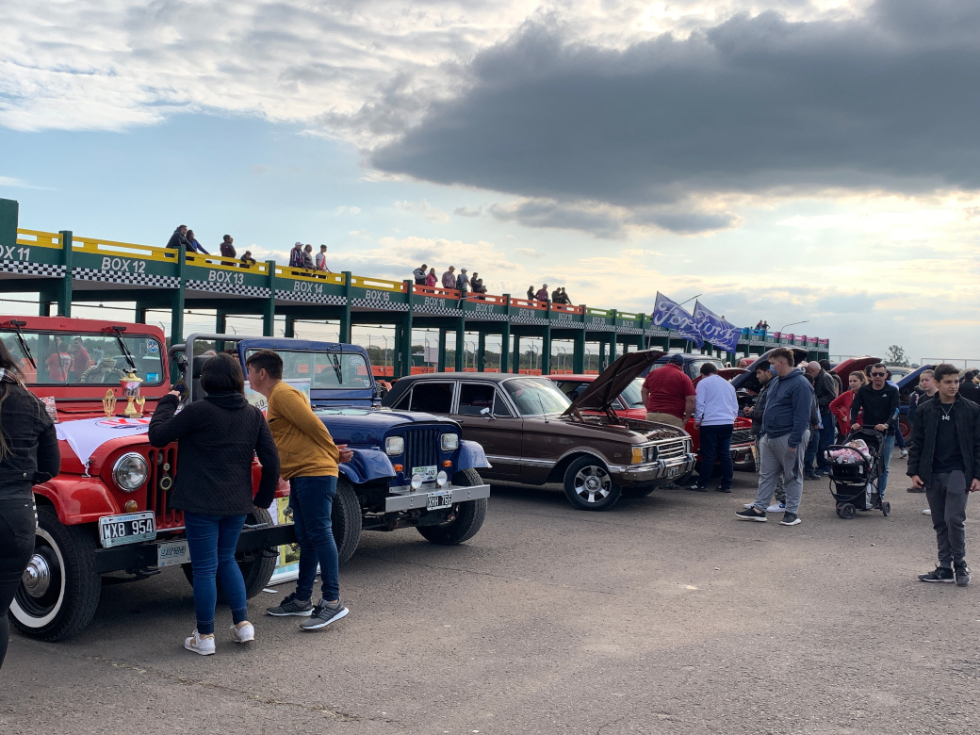 EXPO RUEDAS 2 (1).jpg