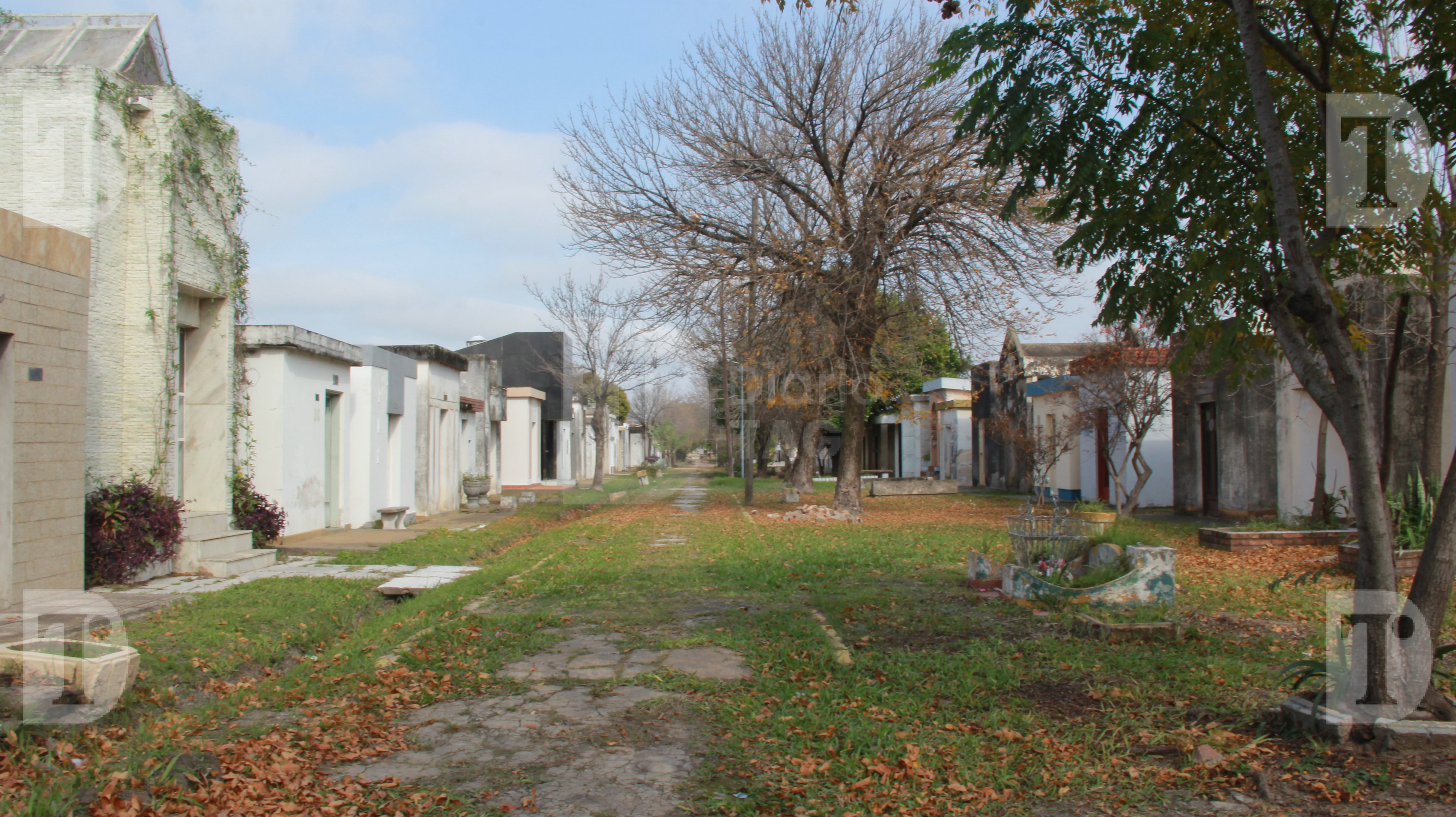 Día de los Santos Difuntos: los horarios para quienes visiten el cementerio  de Resistencia | Diario TAG